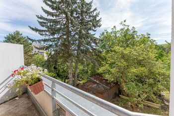 Prodej bytu 1+kk v osobním vlastnictví 34 m², Praha 5 - Hlubočepy