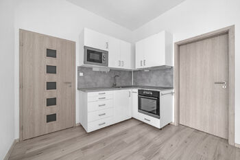 Pronájem bytu 2+kk v osobním vlastnictví 44 m², Milovice