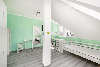 Pronájem domu 137 m², Praha 9 - Horní Počernice