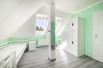 Pronájem domu 137 m², Praha 9 - Horní Počernice