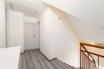 Pronájem domu 137 m², Praha 9 - Horní Počernice