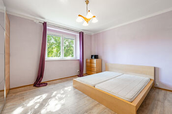 Pronájem domu 137 m², Praha 9 - Horní Počernice