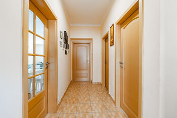 Pronájem domu 137 m², Praha 9 - Horní Počernice