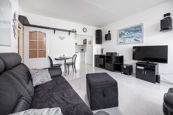 Obývací pokoj - Pronájem bytu 2+kk v družstevním vlastnictví 43 m², Praha 4 - Chodov
