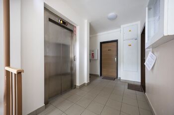 Chodba dům - Pronájem bytu 2+kk v družstevním vlastnictví 43 m², Praha 4 - Chodov