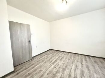 Pronájem bytu 2+1 v osobním vlastnictví 58 m², Osvětimany