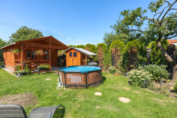 Prodej pozemku 235 m², Lom
