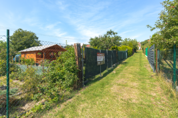 Prodej pozemku 235 m², Lom