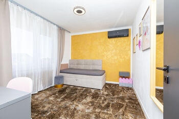 Pokoj - Prodej domu 170 m², Račiněves