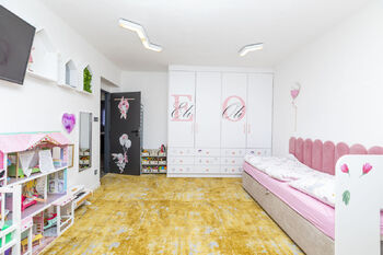 Pokoj - Prodej domu 170 m², Račiněves