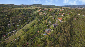 Prodej pozemku 1191 m², Hlásná Třebaň