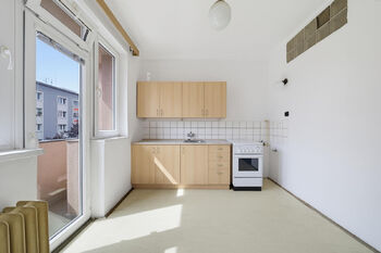 Prodej bytu 1+1 v osobním vlastnictví 36 m², Hradec Králové