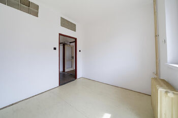 Prodej bytu 1+1 v osobním vlastnictví 36 m², Hradec Králové
