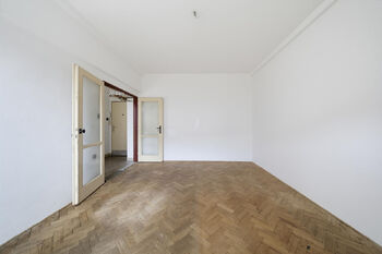 Prodej bytu 1+1 v osobním vlastnictví 36 m², Hradec Králové