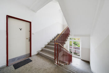 Prodej bytu 1+1 v osobním vlastnictví 36 m², Hradec Králové