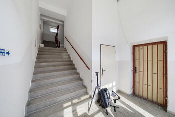 Prodej bytu 1+1 v osobním vlastnictví 36 m², Hradec Králové
