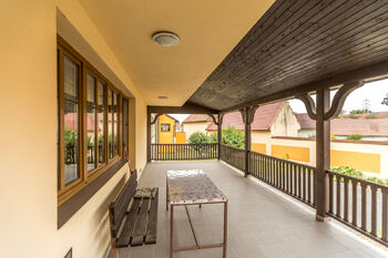 Prodej zemědělského objektu 1050 m², Slatina