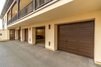 Prodej zemědělského objektu 1050 m², Slatina