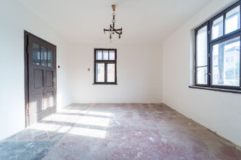 Interiér domu - Prodej domu 56 m², Krakovany