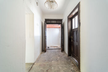 Interiér domu - Prodej domu 56 m², Krakovany