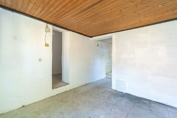 Interiér domu - Prodej domu 56 m², Krakovany