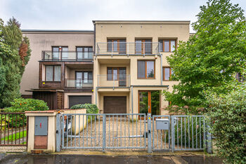 Pronájem bytu 2+1 v osobním vlastnictví 68 m², Praha 8 - Čimice