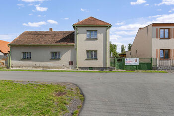 Prodej domu 142 m², Vstiš