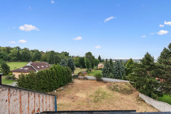 Prodej pozemku 1772 m², Jesenice