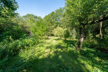 Prodej pozemku 2442 m², Nymburk