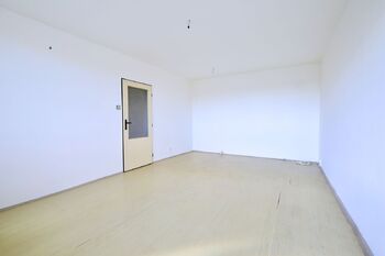 Prodej bytu 4+1 v osobním vlastnictví 72 m², Praha 10 - Záběhlice