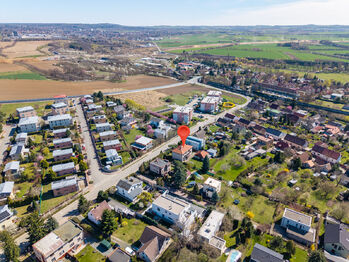 Prodej pozemku 984 m², Praha 10 - Kolovraty