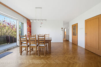 Prodej pozemku 984 m², Praha 10 - Kolovraty