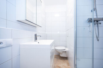 Koupelna - Pronájem bytu 2+kk v osobním vlastnictví 43 m², Ústí nad Labem