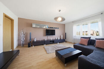 Prodej domu 238 m², Praha 10 - Kolovraty