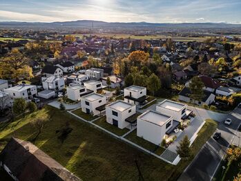 Prodej bytu 4+kk v osobním vlastnictví 96 m², Hůry