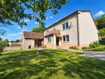 Prodej domu 186 m², Bezdědovice