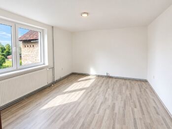 Prodej domu 186 m², Bezdědovice