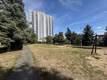 Prodej bytu 2+1 v osobním vlastnictví 52 m², Praha 10 - Malešice