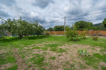 Prodej pozemku 991 m², Přestanov