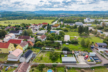 Prodej pozemku 991 m², Přestanov