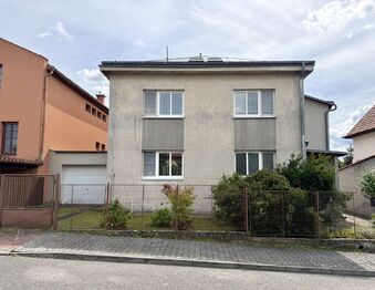 Prodej domu 258 m², Praha 4 - Modřany