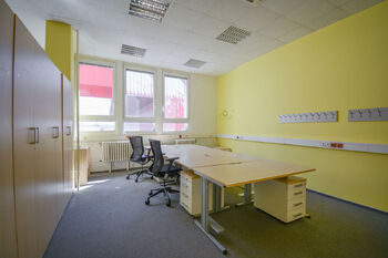 Pronájem kancelářských prostor 315 m², Hradec Králové