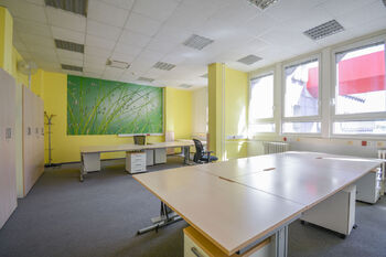 Pronájem kancelářských prostor 315 m², Hradec Králové