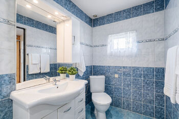 Prodej domu 222 m², Kly