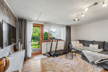 Samostatný byt 1+1 - Prodej domu 222 m², Kly