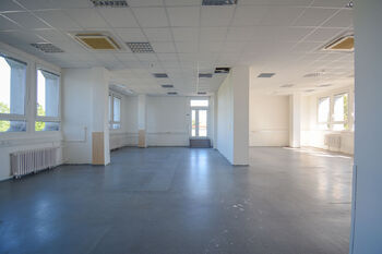 Pronájem kancelářských prostor 171 m², Hradec Králové