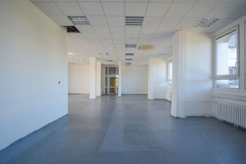 Pronájem kancelářských prostor 171 m², Hradec Králové