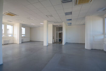 Pronájem kancelářských prostor 171 m², Hradec Králové
