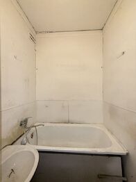 koupelna - Prodej bytu 2+1 v osobním vlastnictví 56 m², Čáslav