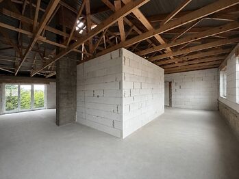 Nebytový prostor - Společenská místnost - Prodej bytu atypický v osobním vlastnictví 204 m², České Budějovice